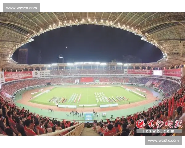 4 万人红浪翻涌!株洲湘超主场的热血之夜 4 万人红浪翻涌!株洲湘超主场的热血之夜